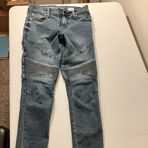 Arizona advanced flex 360 boys size 29x32 skinny used but like new condition